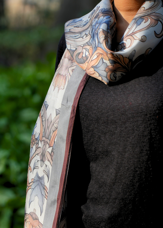 SCARF-GREY (20X20)